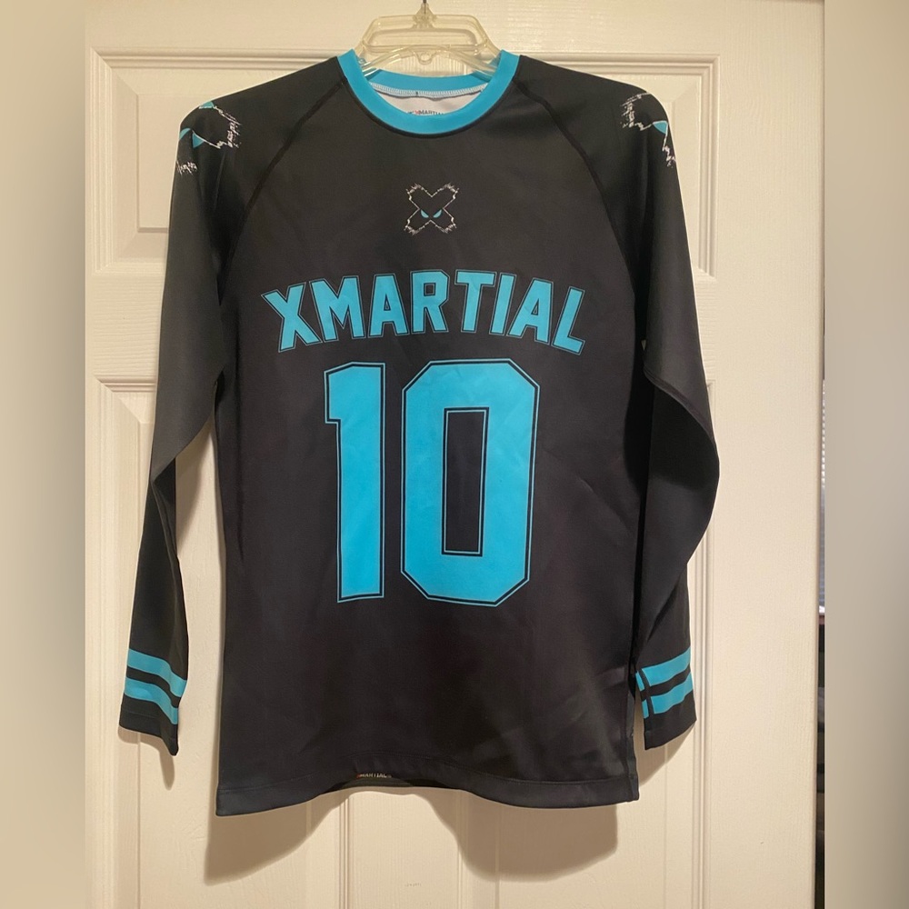 XMARTIAL Rashguard